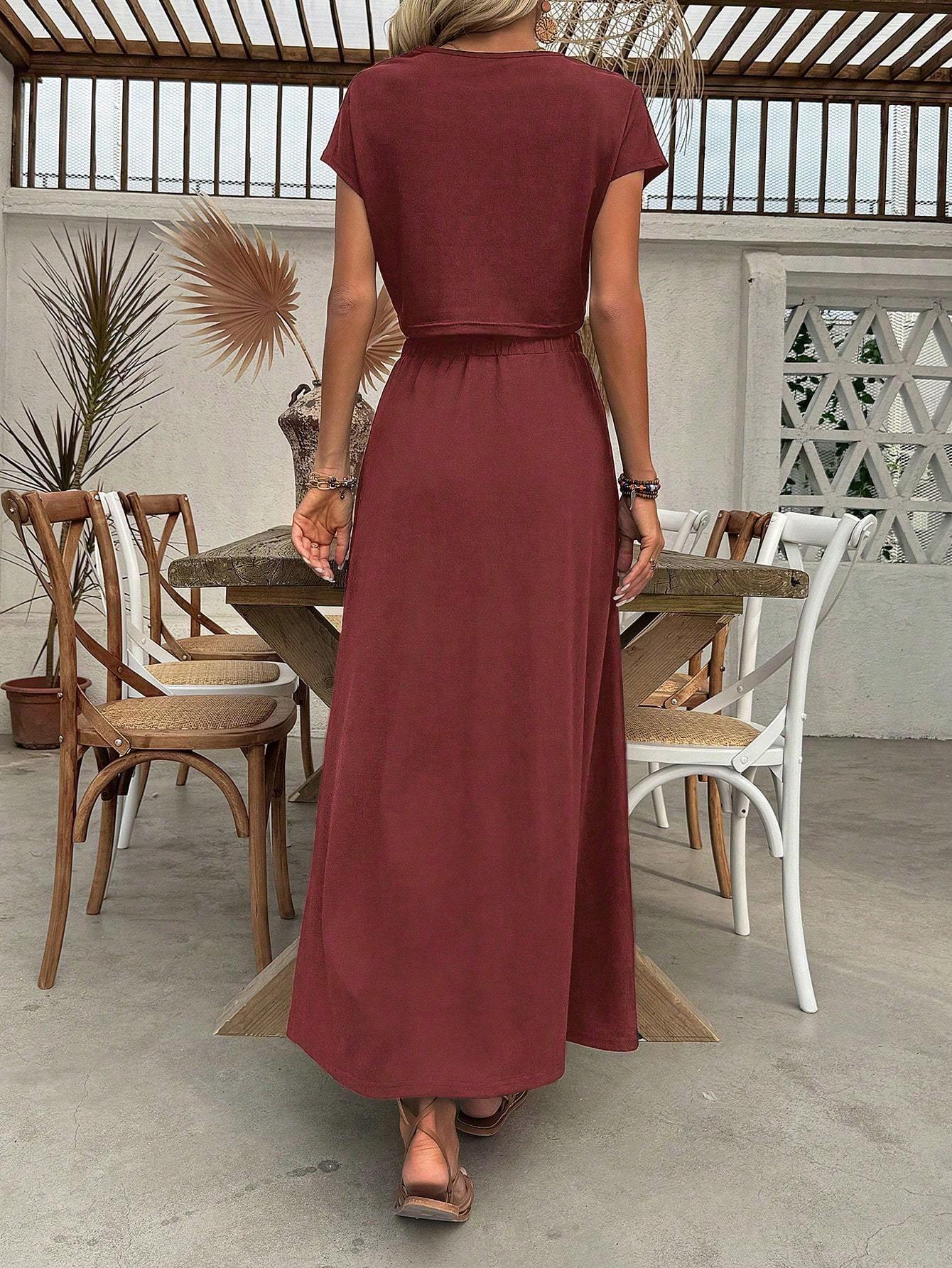 Women's Solid Color Round Neck Batwing Sleeve Crop Top And Side Split Skirt