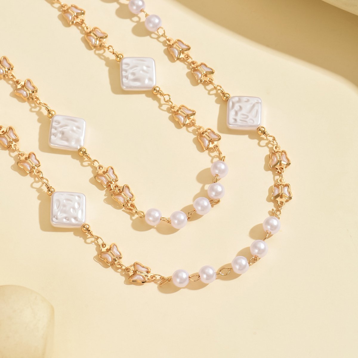 Elegant Double Layer Pearl And Square Bead Necklace - Stylish And Feminine Jewelry For Young Women