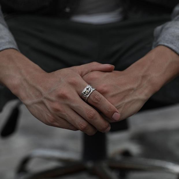 Men's Fashion Personality Hollow Out Retro Ring